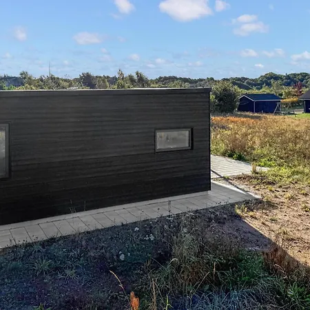 3 Bedroom Cozy In Ejstrupholm Holiday home